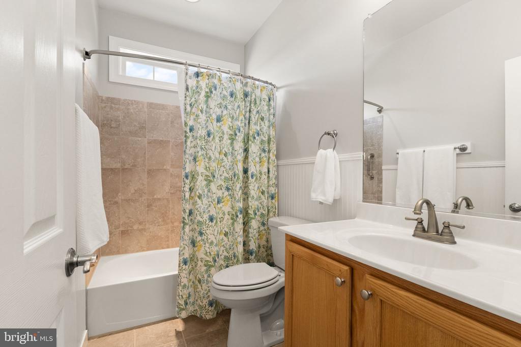 9387 BLACKBIRD LOOP, CULPEPER, Virginia 22701, 3 Bedrooms Bedrooms, ,2 BathroomsBathrooms,Residential,9387 BLACKBIRD LOOP,VACU2012896 MLS # VACU2012896