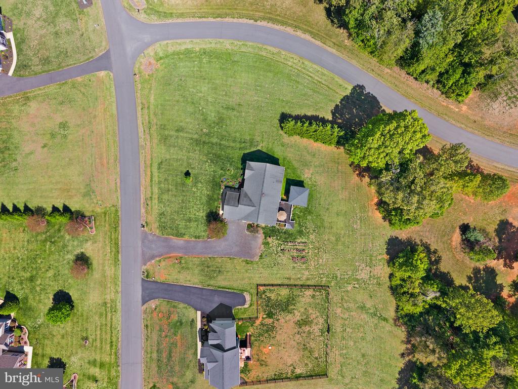 9387 BLACKBIRD LOOP, CULPEPER, Virginia 22701, 3 Bedrooms Bedrooms, ,2 BathroomsBathrooms,Residential,9387 BLACKBIRD LOOP,VACU2012896 MLS # VACU2012896
