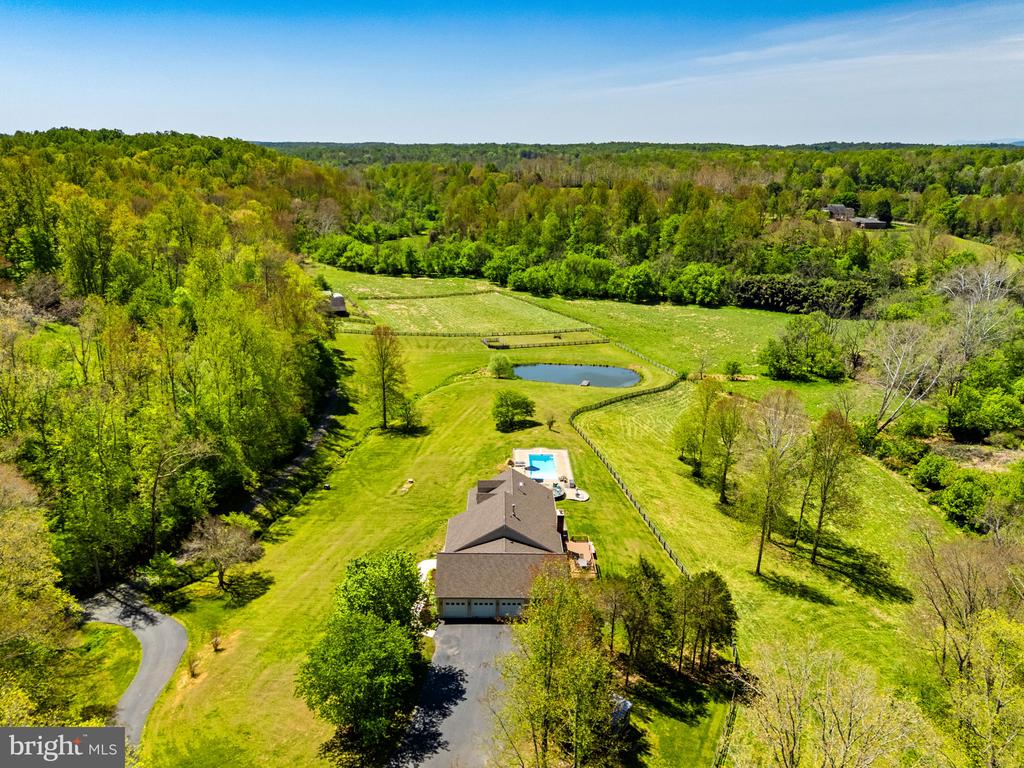 7312 OAK LN, MARSHALL, Virginia 20115, 4 Bedrooms Bedrooms, ,3 BathroomsBathrooms,Residential,7312 OAK LN,VAFQ2021666 MLS # VAFQ2021666 7312 OAK LN, MARSHALL, Virginia 20115, 4 Bedrooms Bedrooms, ,3 BathroomsBathrooms,Residential,7312 OAK LN,VAFQ2021666 MLS # VAFQ2021666