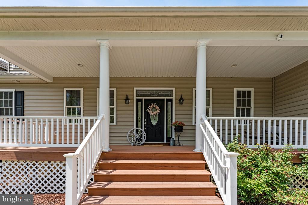 7312 OAK LN, MARSHALL, Virginia 20115, 4 Bedrooms Bedrooms, ,3 BathroomsBathrooms,Residential,7312 OAK LN,VAFQ2021666 MLS # VAFQ2021666 7312 OAK LN, MARSHALL, Virginia 20115, 4 Bedrooms Bedrooms, ,3 BathroomsBathrooms,Residential,7312 OAK LN,VAFQ2021666 MLS # VAFQ2021666