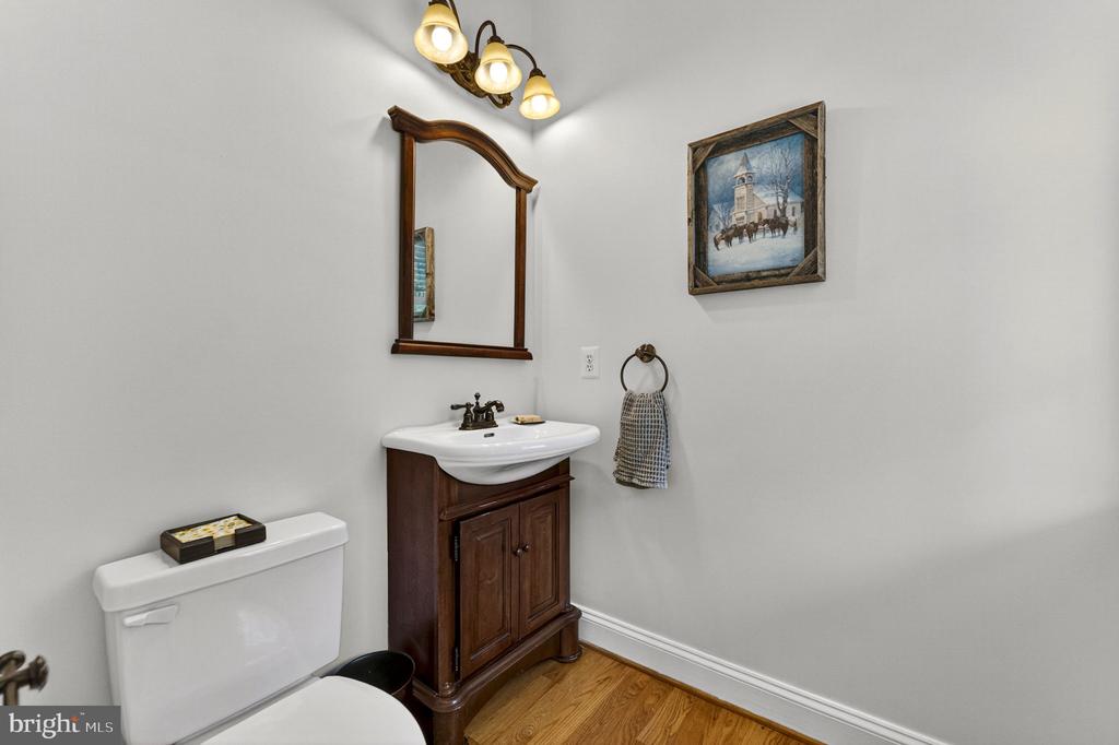 7312 OAK LN, MARSHALL, Virginia 20115, 4 Bedrooms Bedrooms, ,3 BathroomsBathrooms,Residential,7312 OAK LN,VAFQ2021666 MLS # VAFQ2021666 7312 OAK LN, MARSHALL, Virginia 20115, 4 Bedrooms Bedrooms, ,3 BathroomsBathrooms,Residential,7312 OAK LN,VAFQ2021666 MLS # VAFQ2021666