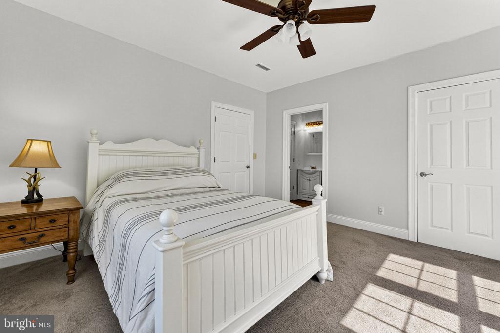 7312 OAK LN, MARSHALL, Virginia 20115, 4 Bedrooms Bedrooms, ,3 BathroomsBathrooms,Residential,7312 OAK LN,VAFQ2021666 MLS # VAFQ2021666 7312 OAK LN, MARSHALL, Virginia 20115, 4 Bedrooms Bedrooms, ,3 BathroomsBathrooms,Residential,7312 OAK LN,VAFQ2021666 MLS # VAFQ2021666