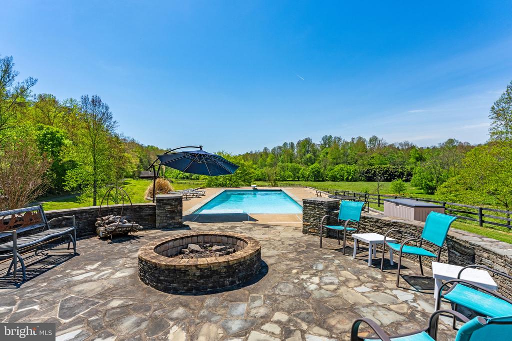 7312 OAK LN, MARSHALL, Virginia 20115, 4 Bedrooms Bedrooms, ,3 BathroomsBathrooms,Residential,7312 OAK LN,VAFQ2021666 MLS # VAFQ2021666 7312 OAK LN, MARSHALL, Virginia 20115, 4 Bedrooms Bedrooms, ,3 BathroomsBathrooms,Residential,7312 OAK LN,VAFQ2021666 MLS # VAFQ2021666