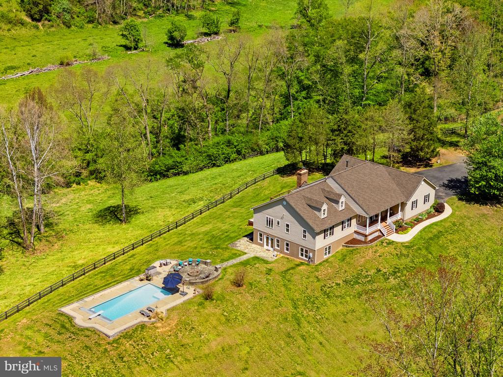 7312 OAK LN, MARSHALL, Virginia 20115, 4 Bedrooms Bedrooms, ,3 BathroomsBathrooms,Residential,7312 OAK LN,VAFQ2021666 MLS # VAFQ2021666 7312 OAK LN, MARSHALL, Virginia 20115, 4 Bedrooms Bedrooms, ,3 BathroomsBathrooms,Residential,7312 OAK LN,VAFQ2021666 MLS # VAFQ2021666