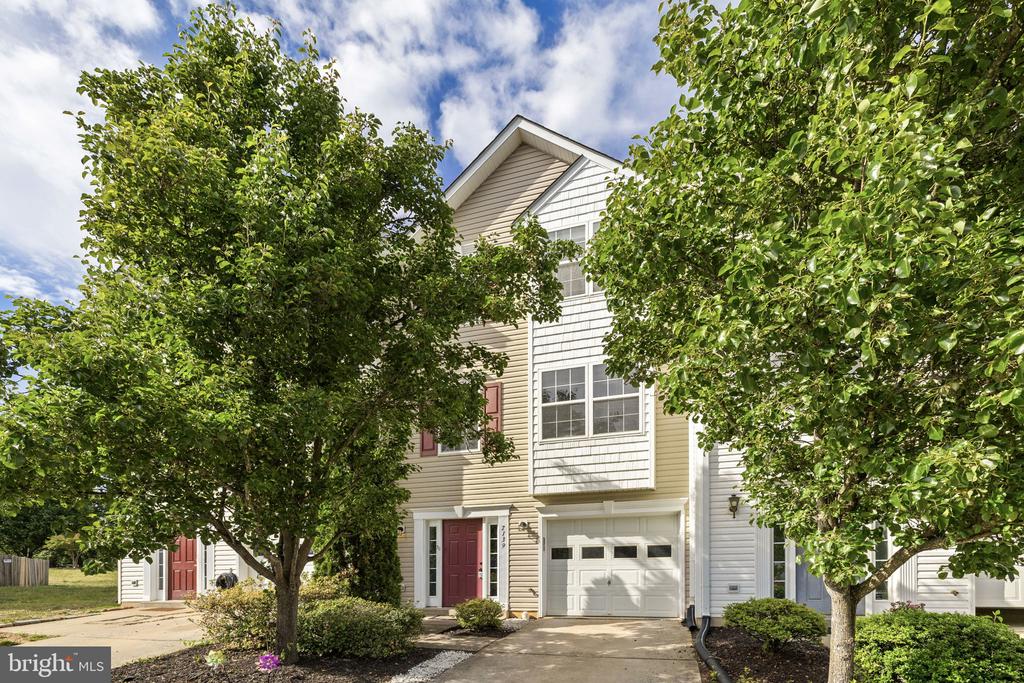 7139 WYTHEVILLE, FREDERICKSBURG, Virginia 22407, 3 Bedrooms Bedrooms, ,3 BathroomsBathrooms,Residential,7139 WYTHEVILLE,VASP2041634 MLS # VASP2041634
