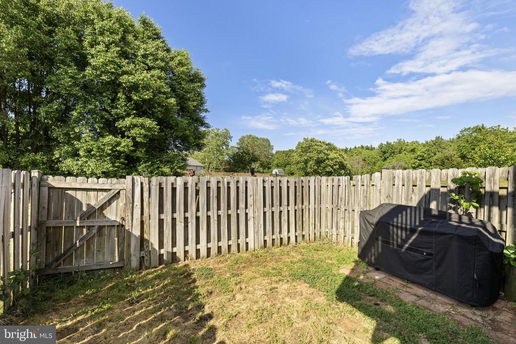 7139 WYTHEVILLE, FREDERICKSBURG, Virginia 22407, 3 Bedrooms Bedrooms, ,3 BathroomsBathrooms,Residential,7139 WYTHEVILLE,VASP2041634 MLS # VASP2041634