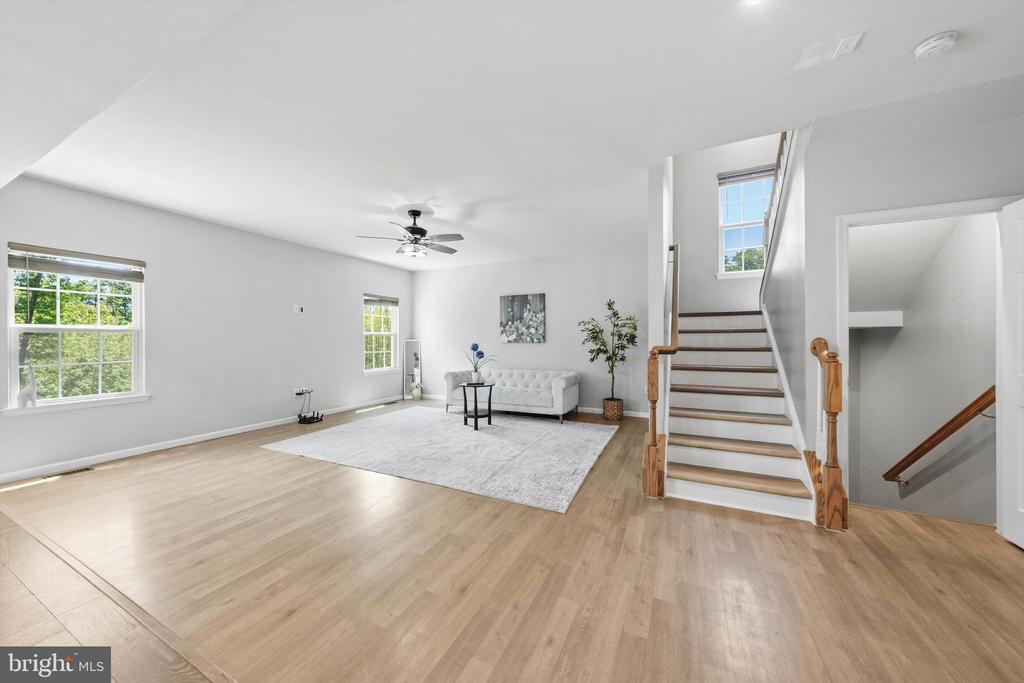 8525 SYLVANNAH DR, SPOTSYLVANIA, Virginia 22551, 5 Bedrooms Bedrooms, ,3 BathroomsBathrooms,Residential,8525 SYLVANNAH DR,VASP2041782 MLS # VASP2041782