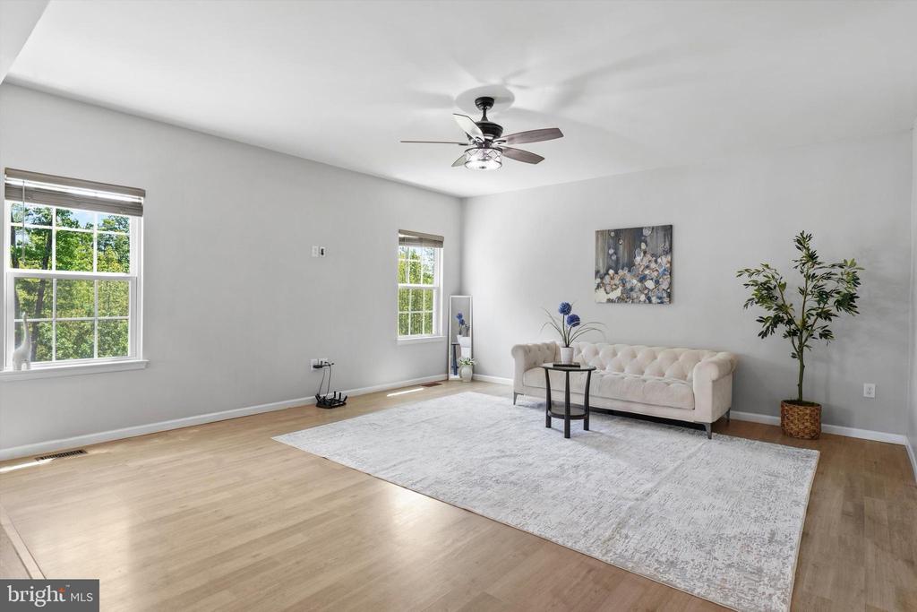 8525 SYLVANNAH DR, SPOTSYLVANIA, Virginia 22551, 5 Bedrooms Bedrooms, ,3 BathroomsBathrooms,Residential,8525 SYLVANNAH DR,VASP2041782 MLS # VASP2041782