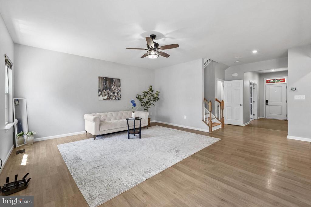 8525 SYLVANNAH DR, SPOTSYLVANIA, Virginia 22551, 5 Bedrooms Bedrooms, ,3 BathroomsBathrooms,Residential,8525 SYLVANNAH DR,VASP2041782 MLS # VASP2041782