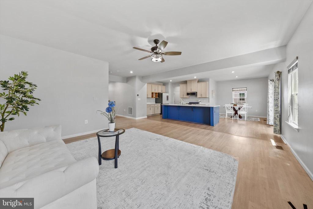 8525 SYLVANNAH DR, SPOTSYLVANIA, Virginia 22551, 5 Bedrooms Bedrooms, ,3 BathroomsBathrooms,Residential,8525 SYLVANNAH DR,VASP2041782 MLS # VASP2041782