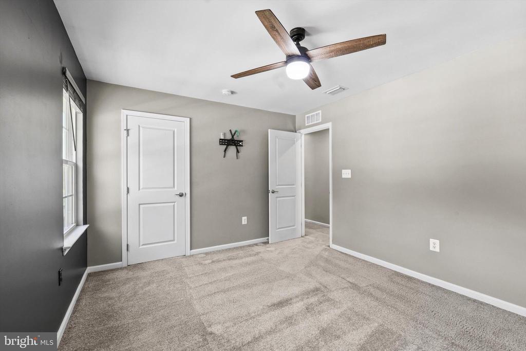 8525 SYLVANNAH DR, SPOTSYLVANIA, Virginia 22551, 5 Bedrooms Bedrooms, ,3 BathroomsBathrooms,Residential,8525 SYLVANNAH DR,VASP2041782 MLS # VASP2041782