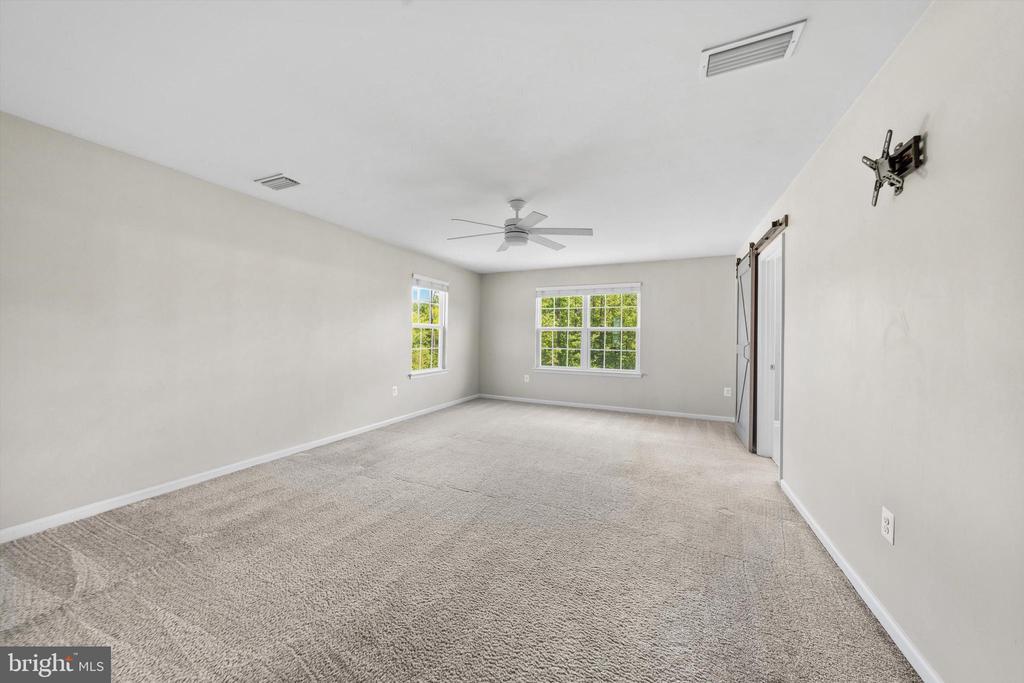8525 SYLVANNAH DR, SPOTSYLVANIA, Virginia 22551, 5 Bedrooms Bedrooms, ,3 BathroomsBathrooms,Residential,8525 SYLVANNAH DR,VASP2041782 MLS # VASP2041782
