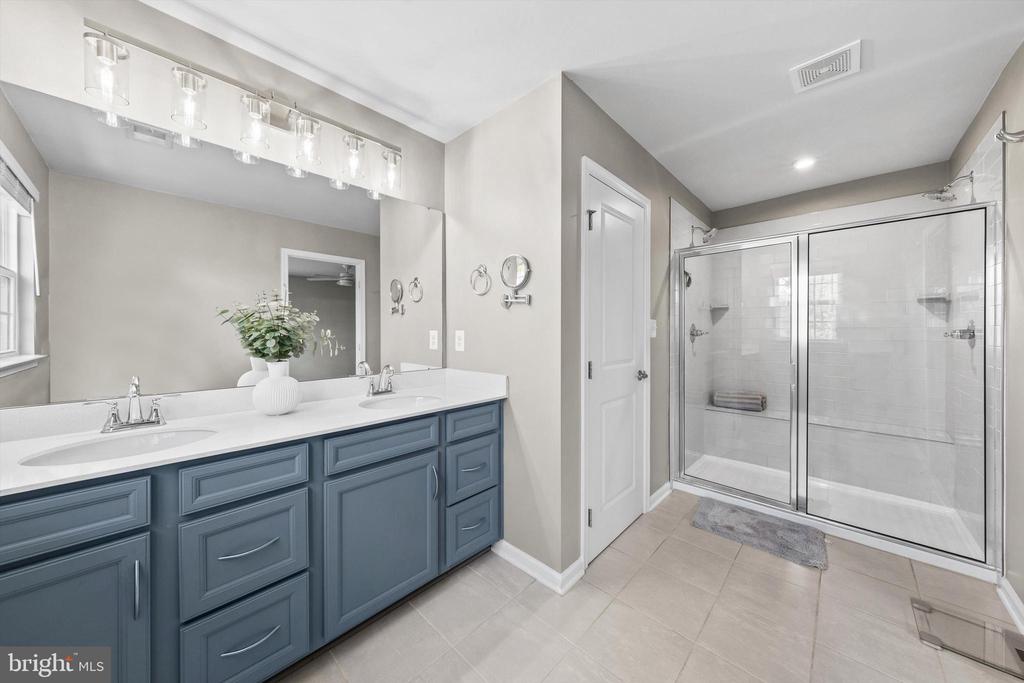 8525 SYLVANNAH DR, SPOTSYLVANIA, Virginia 22551, 5 Bedrooms Bedrooms, ,3 BathroomsBathrooms,Residential,8525 SYLVANNAH DR,VASP2041782 MLS # VASP2041782