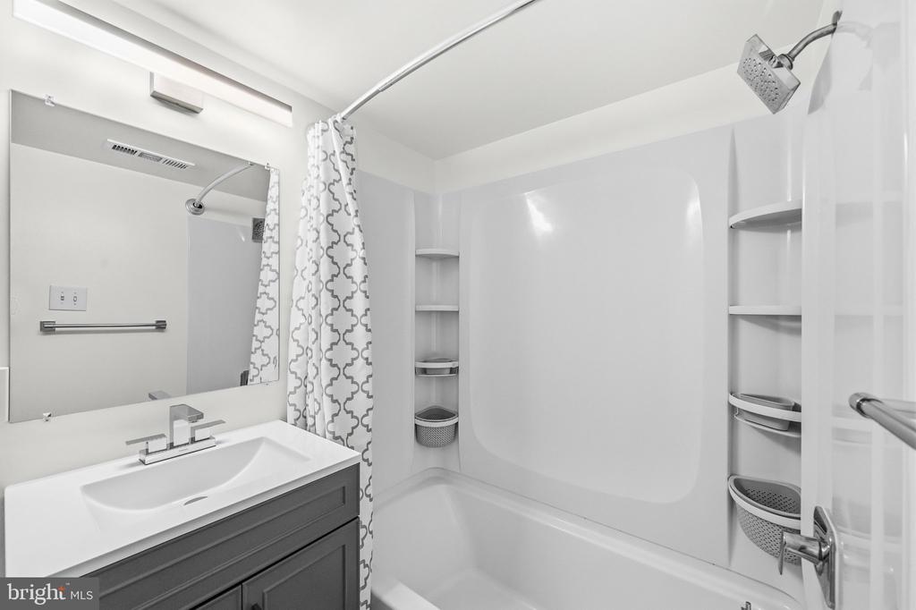635 WATERLOO RD, WARRENTON, Virginia 20186, 3 Bedrooms Bedrooms, ,2 BathroomsBathrooms,Residential,635 WATERLOO RD,VAFQ2021998 MLS # VAFQ2021998