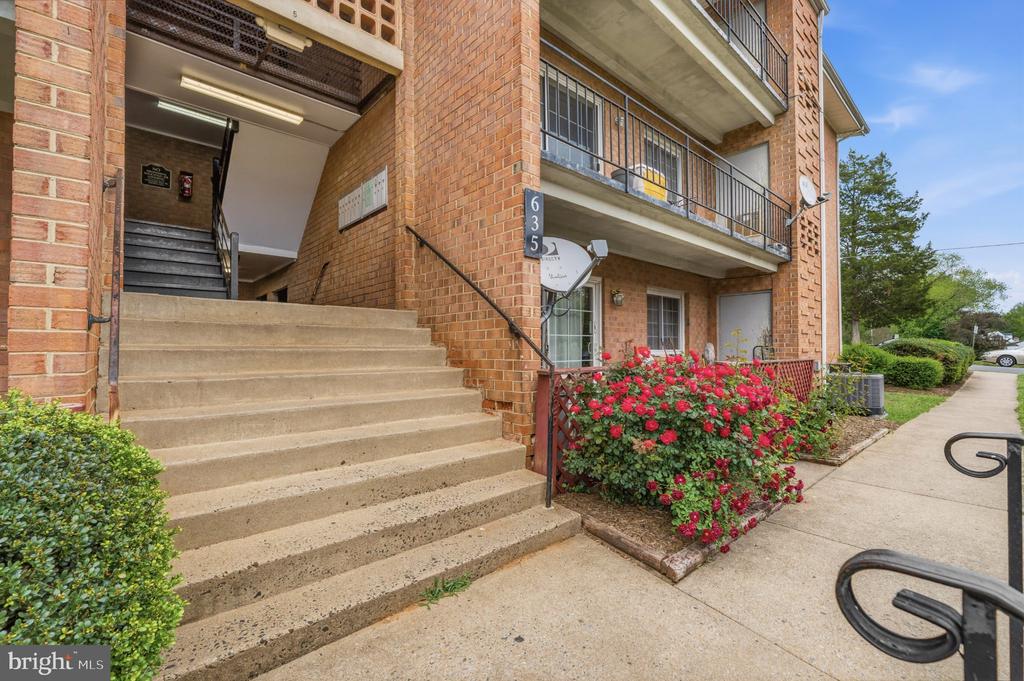 635 WATERLOO RD, WARRENTON, Virginia 20186, 3 Bedrooms Bedrooms, ,2 BathroomsBathrooms,Residential,635 WATERLOO RD,VAFQ2021998 MLS # VAFQ2021998