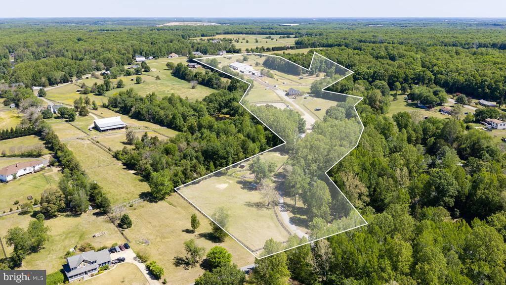 5 APPALOOSA DR, SPOTSYLVANIA, Virginia 22551, 5 Bedrooms Bedrooms, ,4 BathroomsBathrooms,Residential,5 APPALOOSA DR,VASP2040090 MLS # VASP2040090
