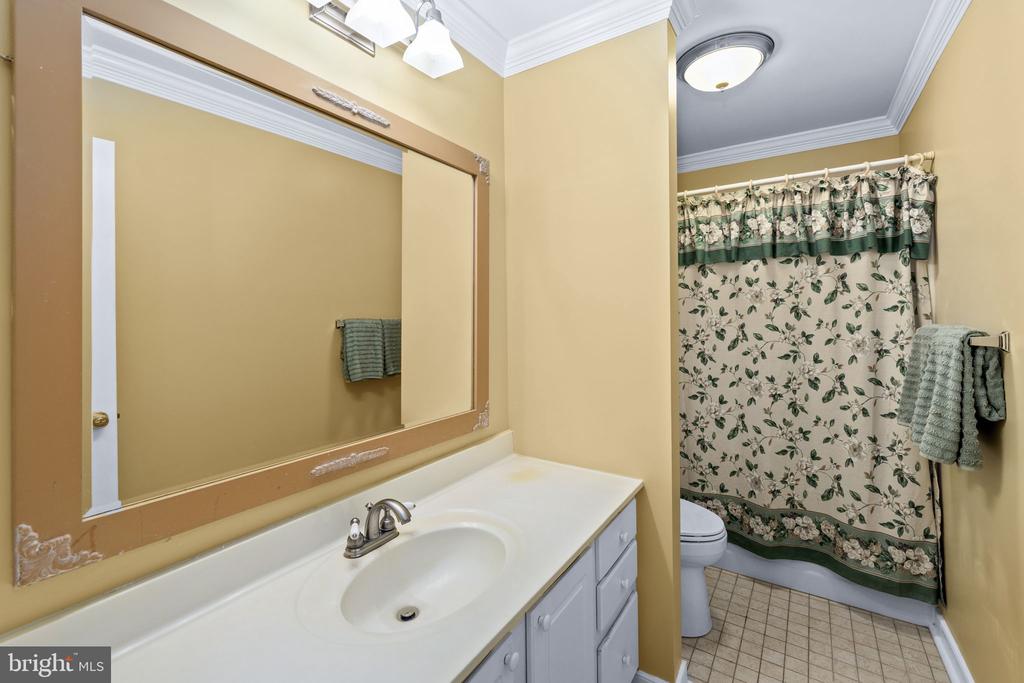 5 APPALOOSA DR, SPOTSYLVANIA, Virginia 22551, 5 Bedrooms Bedrooms, ,4 BathroomsBathrooms,Residential,5 APPALOOSA DR,VASP2040090 MLS # VASP2040090
