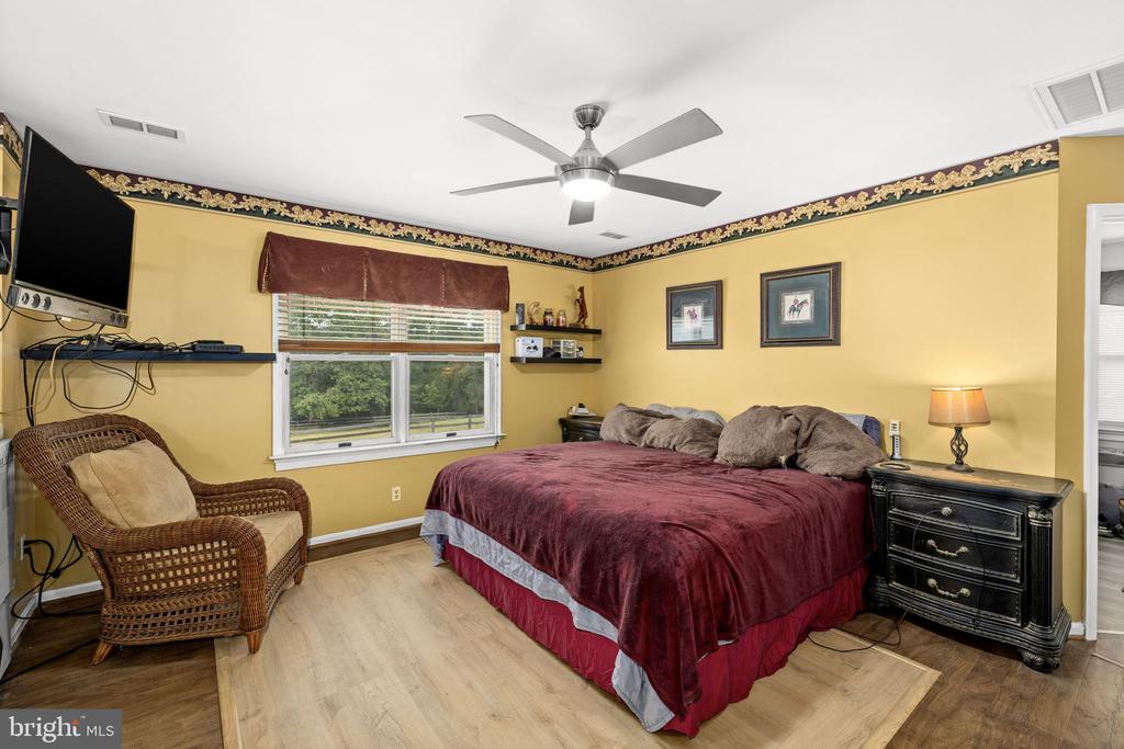 5 APPALOOSA DR, SPOTSYLVANIA, Virginia 22551, 5 Bedrooms Bedrooms, ,4 BathroomsBathrooms,Residential,5 APPALOOSA DR,VASP2040090 MLS # VASP2040090