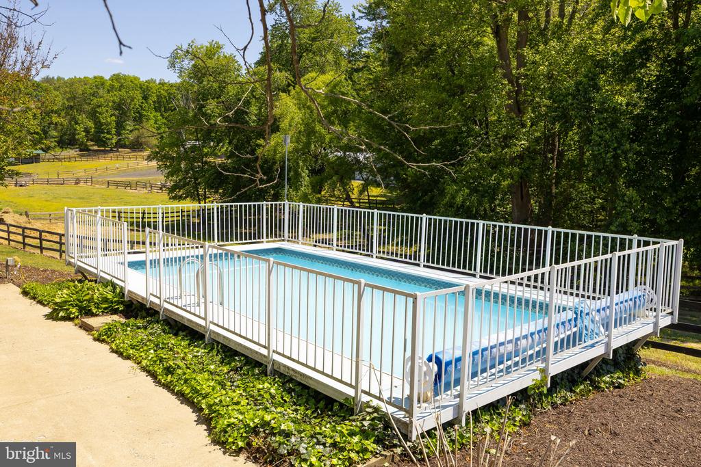 5 APPALOOSA DR, SPOTSYLVANIA, Virginia 22551, 4 Bedrooms Bedrooms, ,4 BathroomsBathrooms,Residential,5 APPALOOSA DR,VASP2040092 MLS # VASP2040092
