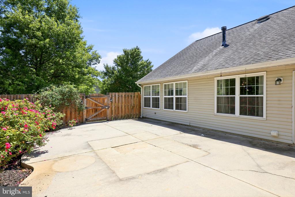 11403 SARASOTA CT, FREDERICKSBURG, Virginia 22407, 2 Bedrooms Bedrooms, ,2 BathroomsBathrooms,Residential,SUMMERLAKE,11403 SARASOTA CT,VASP2040696 MLS # VASP2040696