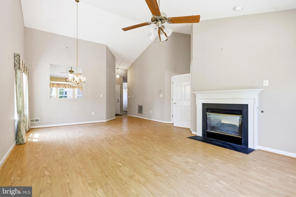 11403 SARASOTA CT, FREDERICKSBURG, Virginia 22407, 2 Bedrooms Bedrooms, ,2 BathroomsBathrooms,Residential,SUMMERLAKE,11403 SARASOTA CT,VASP2040696 MLS # VASP2040696