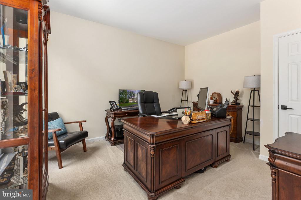 7901 COMMODORE CT, SPOTSYLVANIA, Virginia 22551, 5 Bedrooms Bedrooms, ,3 BathroomsBathrooms,Residential,7901 COMMODORE CT,VASP2041884 MLS # VASP2041884
