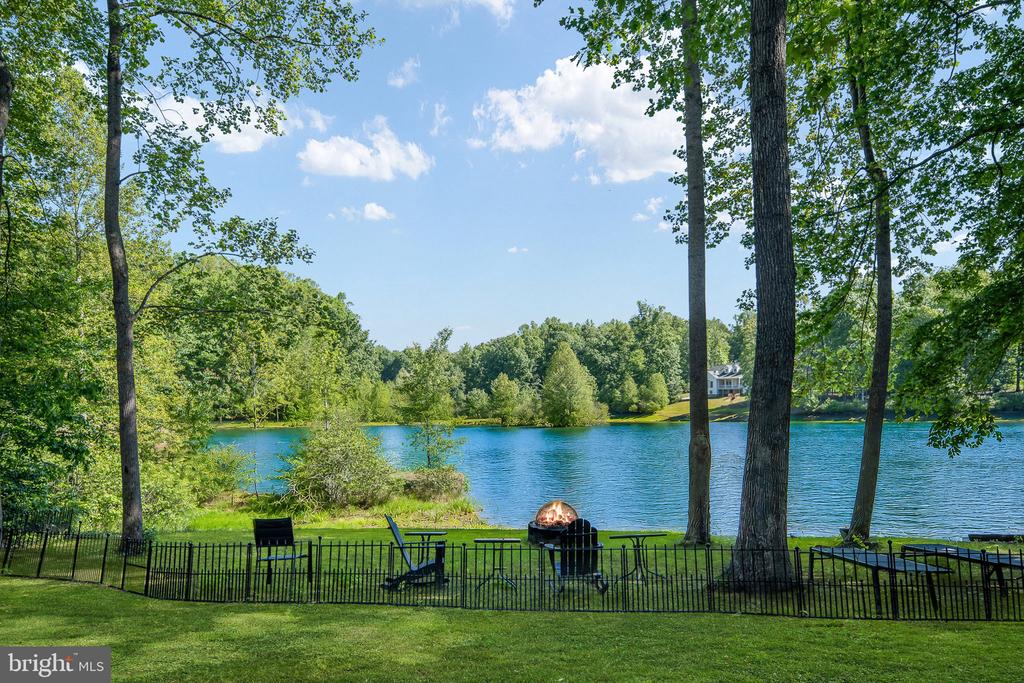 7901 COMMODORE CT, SPOTSYLVANIA, Virginia 22551, 5 Bedrooms Bedrooms, ,3 BathroomsBathrooms,Residential,7901 COMMODORE CT,VASP2041884 MLS # VASP2041884