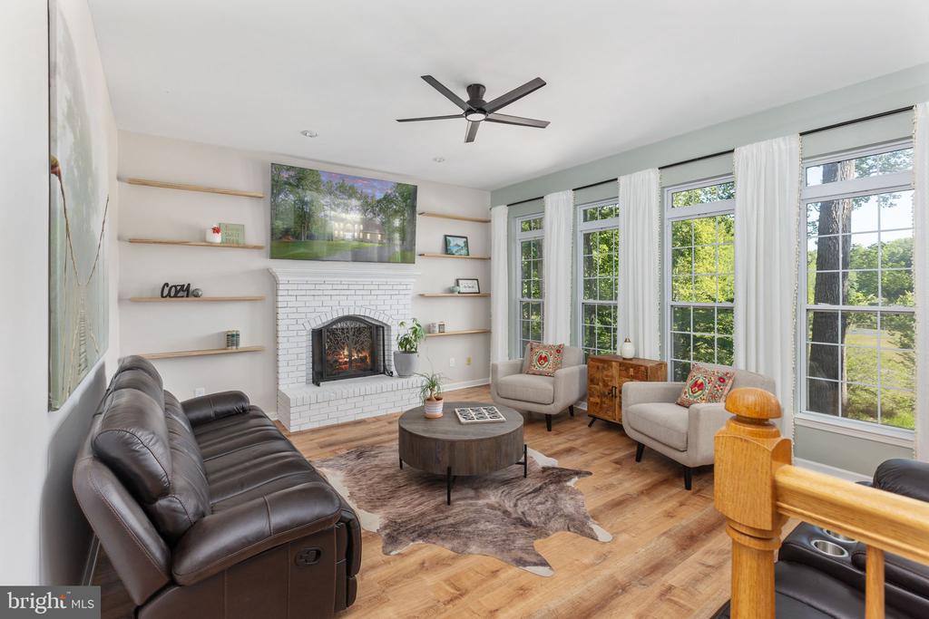 7901 COMMODORE CT, SPOTSYLVANIA, Virginia 22551, 5 Bedrooms Bedrooms, ,3 BathroomsBathrooms,Residential,7901 COMMODORE CT,VASP2041884 MLS # VASP2041884