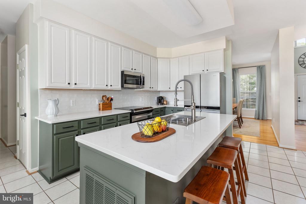 7901 COMMODORE CT, SPOTSYLVANIA, Virginia 22551, 5 Bedrooms Bedrooms, ,3 BathroomsBathrooms,Residential,7901 COMMODORE CT,VASP2041884 MLS # VASP2041884