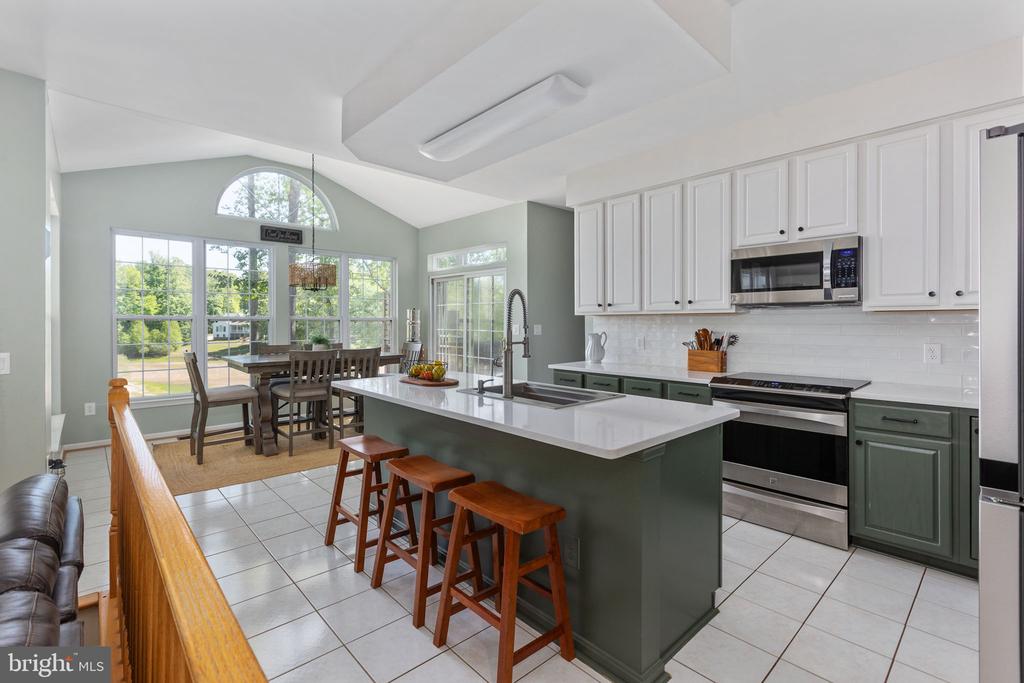 7901 COMMODORE CT, SPOTSYLVANIA, Virginia 22551, 5 Bedrooms Bedrooms, ,3 BathroomsBathrooms,Residential,7901 COMMODORE CT,VASP2041884 MLS # VASP2041884
