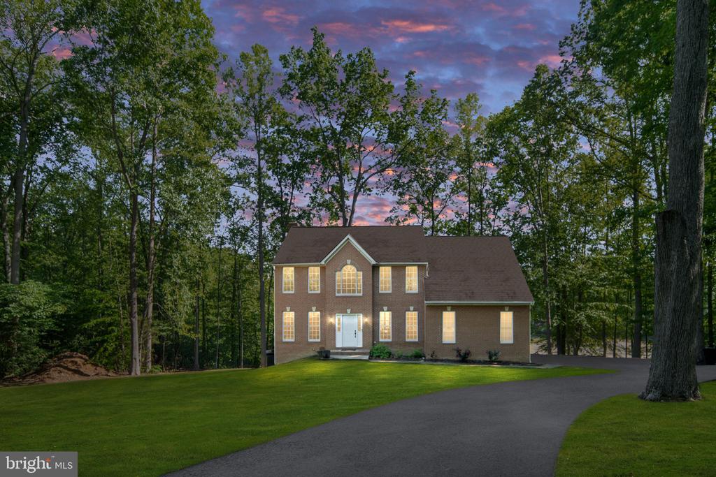 7901 COMMODORE CT, SPOTSYLVANIA, Virginia 22551, 5 Bedrooms Bedrooms, ,3 BathroomsBathrooms,Residential,7901 COMMODORE CT,VASP2041884 MLS # VASP2041884