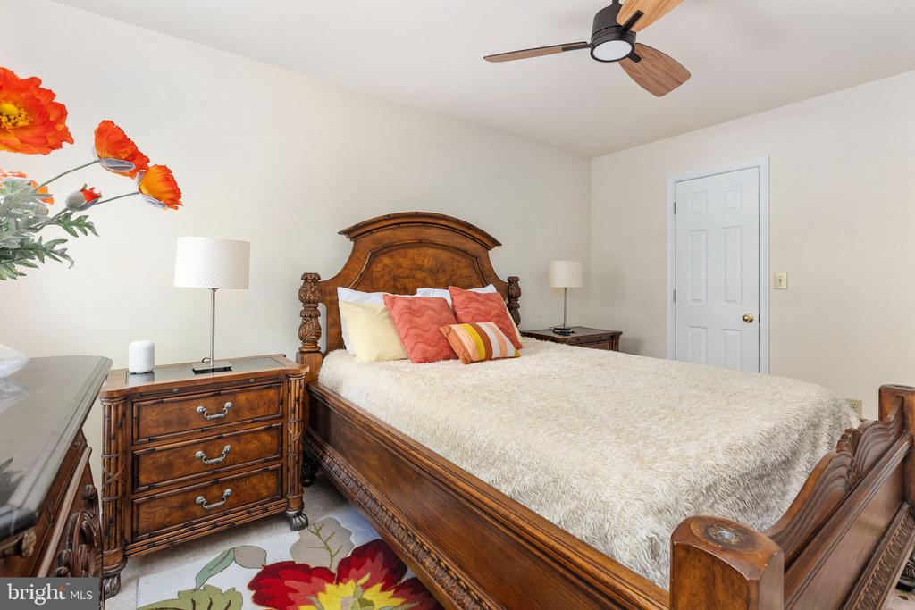 7901 COMMODORE CT, SPOTSYLVANIA, Virginia 22551, 5 Bedrooms Bedrooms, ,3 BathroomsBathrooms,Residential,7901 COMMODORE CT,VASP2041884 MLS # VASP2041884