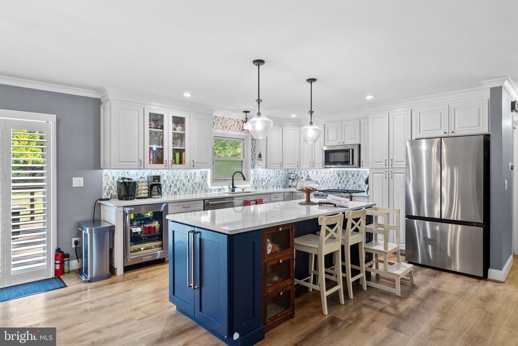 4300 RINGWOOD RD, NOKESVILLE, Virginia 20181, 5 Bedrooms Bedrooms, ,3 BathroomsBathrooms,Residential,4300 RINGWOOD RD,VAFQ2022050 MLS # VAFQ2022050