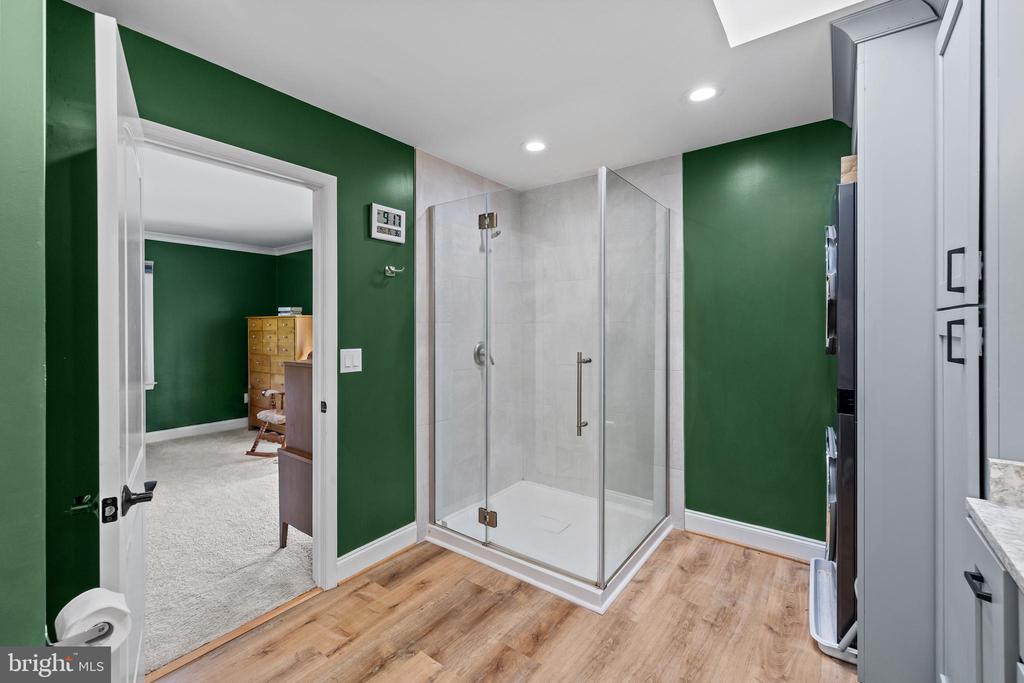 4300 RINGWOOD RD, NOKESVILLE, Virginia 20181, 5 Bedrooms Bedrooms, ,3 BathroomsBathrooms,Residential,4300 RINGWOOD RD,VAFQ2022050 MLS # VAFQ2022050
