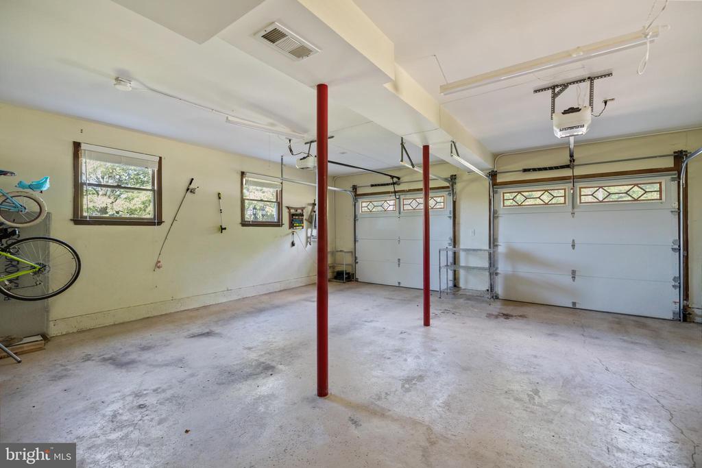 4300 RINGWOOD RD, NOKESVILLE, Virginia 20181, 5 Bedrooms Bedrooms, ,3 BathroomsBathrooms,Residential,4300 RINGWOOD RD,VAFQ2022050 MLS # VAFQ2022050
