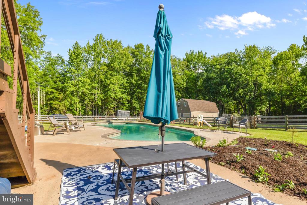4300 RINGWOOD RD, NOKESVILLE, Virginia 20181, 5 Bedrooms Bedrooms, ,3 BathroomsBathrooms,Residential,4300 RINGWOOD RD,VAFQ2022050 MLS # VAFQ2022050