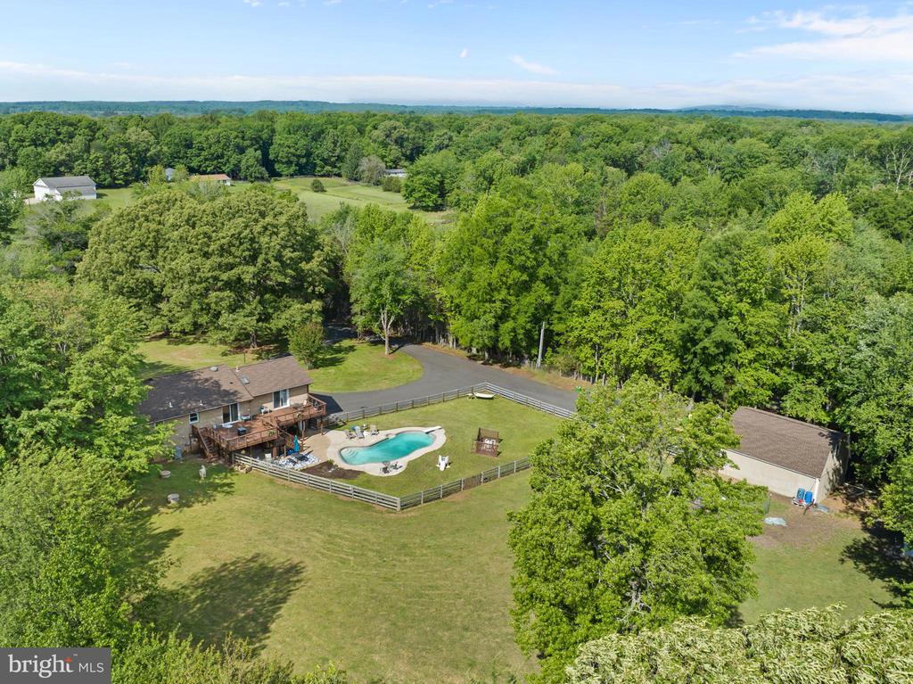 4300 RINGWOOD RD, NOKESVILLE, Virginia 20181, 5 Bedrooms Bedrooms, ,3 BathroomsBathrooms,Residential,4300 RINGWOOD RD,VAFQ2022050 MLS # VAFQ2022050