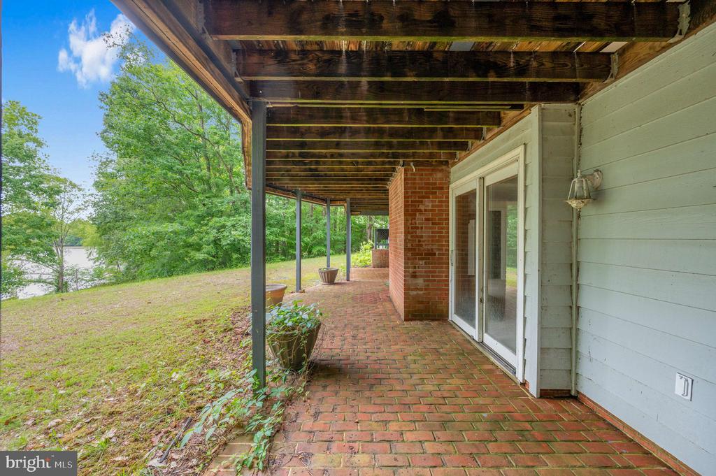 303 PINE DR, LOUISA, Virginia 23093, 4 Bedrooms Bedrooms, ,3 BathroomsBathrooms,Residential,303 PINE DR,VALA2009874 MLS # VALA2009874 303 PINE DR, LOUISA, Virginia 23093, 4 Bedrooms Bedrooms, ,3 BathroomsBathrooms,Residential,303 PINE DR,VALA2009874 MLS # VALA2009874