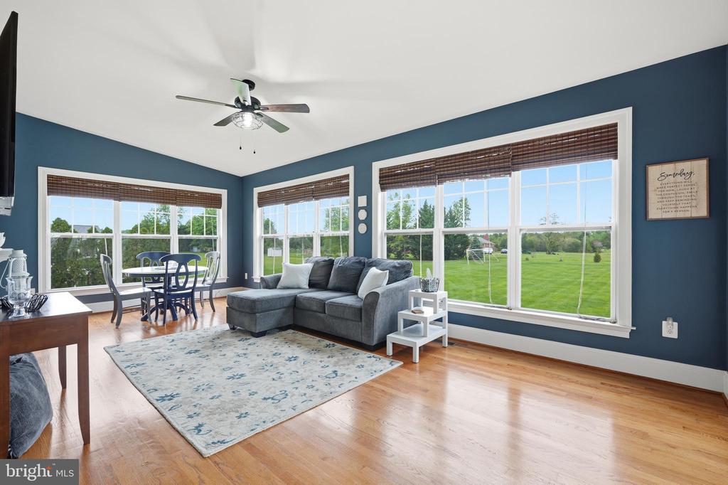 7424 EDINGTON, WARRENTON, Virginia 20187, 6 Bedrooms Bedrooms, ,4 BathroomsBathrooms,Residential,7424 EDINGTON,VAFQ2022034 MLS # VAFQ2022034