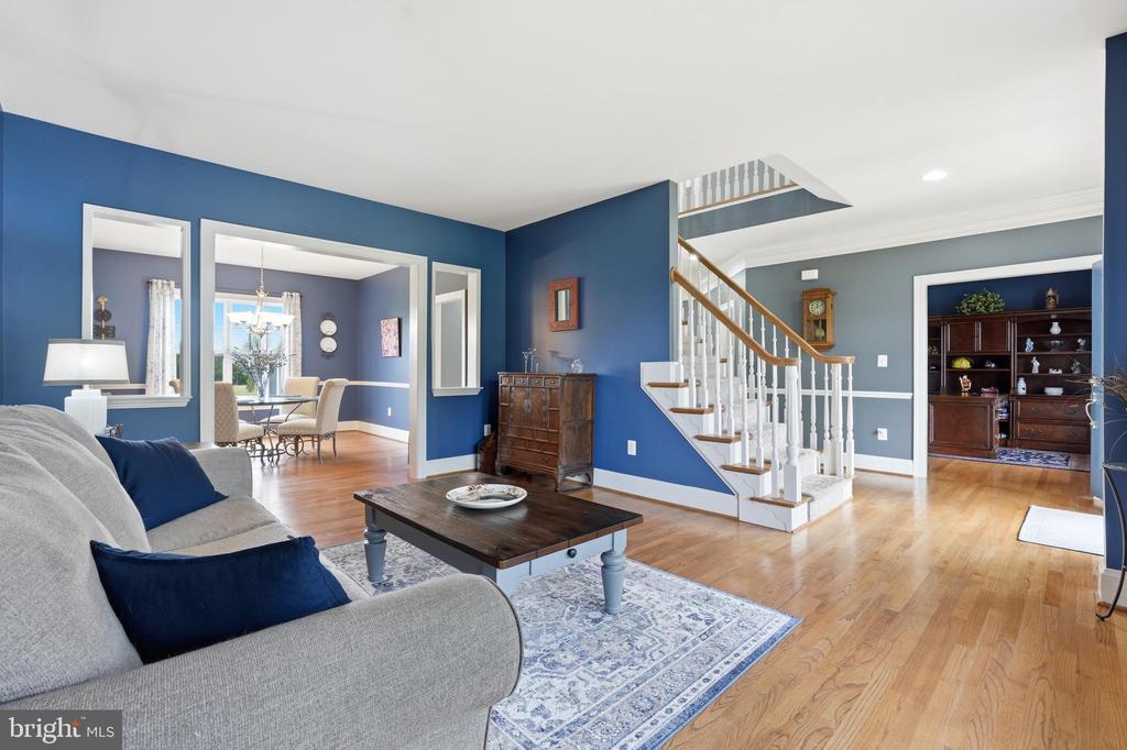 7424 EDINGTON, WARRENTON, Virginia 20187, 6 Bedrooms Bedrooms, ,4 BathroomsBathrooms,Residential,7424 EDINGTON,VAFQ2022034 MLS # VAFQ2022034