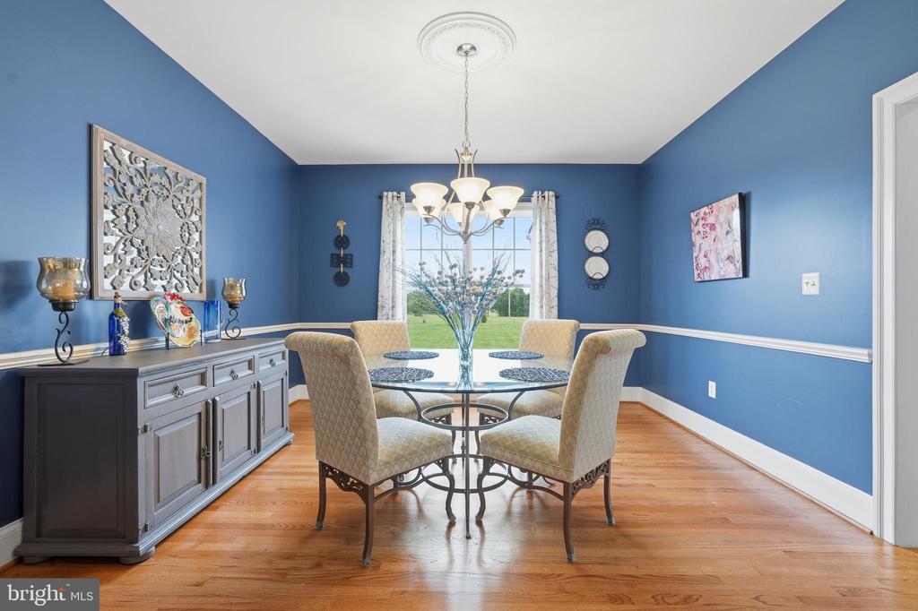 7424 EDINGTON, WARRENTON, Virginia 20187, 6 Bedrooms Bedrooms, ,4 BathroomsBathrooms,Residential,7424 EDINGTON,VAFQ2022034 MLS # VAFQ2022034