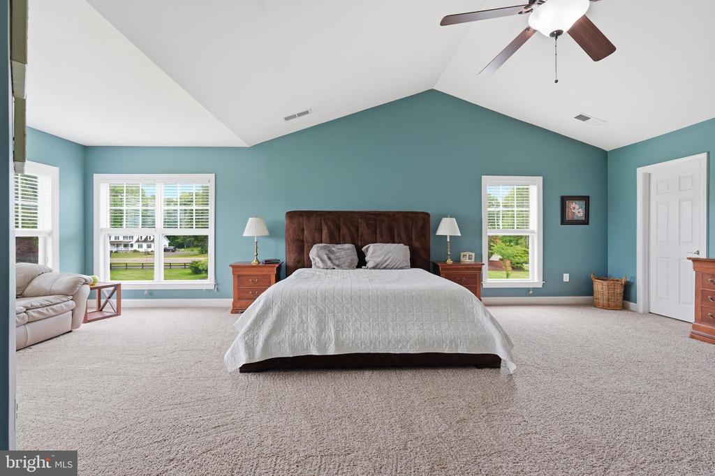 7424 EDINGTON, WARRENTON, Virginia 20187, 6 Bedrooms Bedrooms, ,4 BathroomsBathrooms,Residential,7424 EDINGTON,VAFQ2022034 MLS # VAFQ2022034