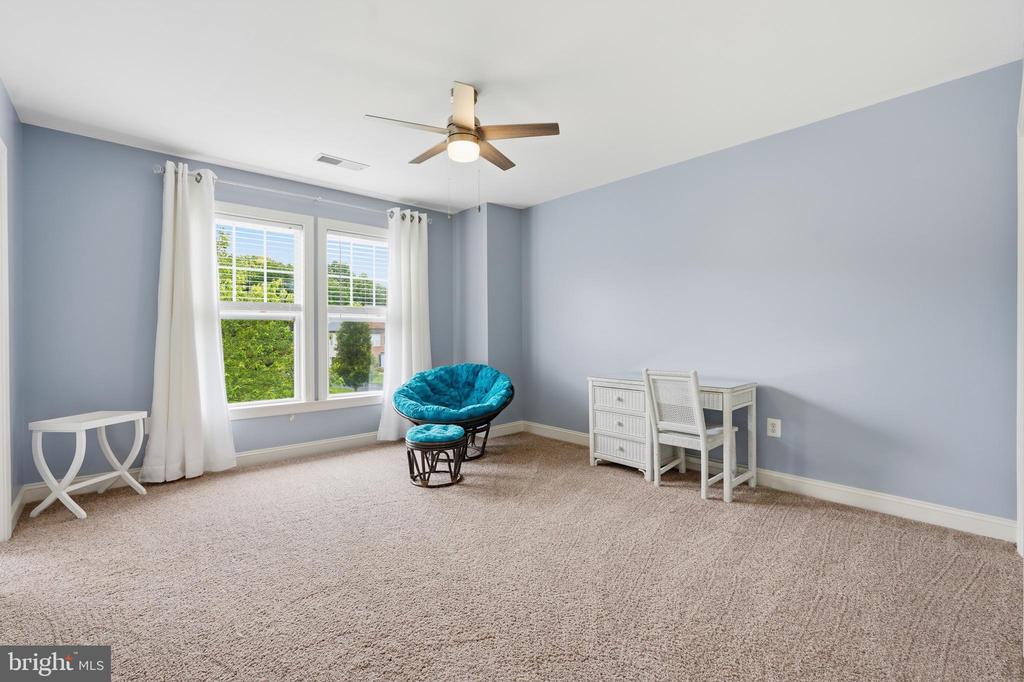 7424 EDINGTON, WARRENTON, Virginia 20187, 6 Bedrooms Bedrooms, ,4 BathroomsBathrooms,Residential,7424 EDINGTON,VAFQ2022034 MLS # VAFQ2022034