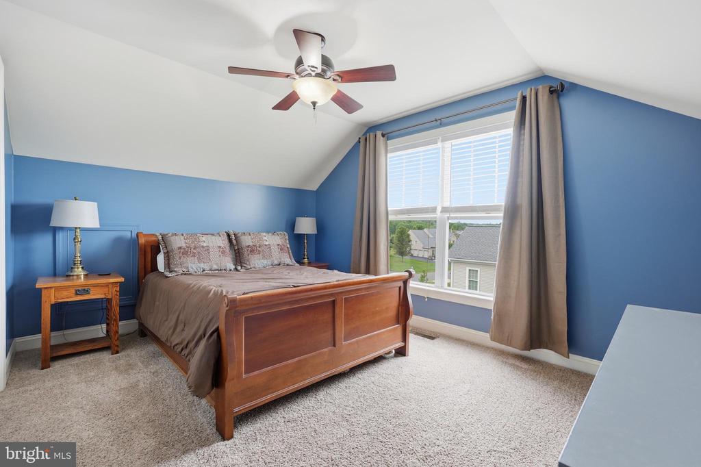7424 EDINGTON, WARRENTON, Virginia 20187, 6 Bedrooms Bedrooms, ,4 BathroomsBathrooms,Residential,7424 EDINGTON,VAFQ2022034 MLS # VAFQ2022034