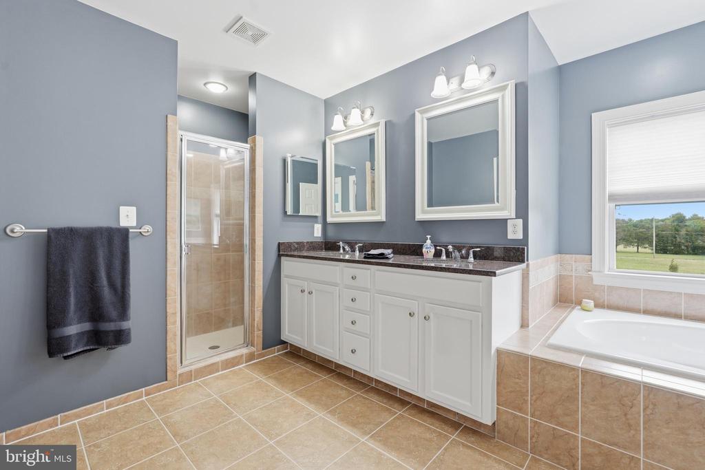7424 EDINGTON, WARRENTON, Virginia 20187, 6 Bedrooms Bedrooms, ,4 BathroomsBathrooms,Residential,7424 EDINGTON,VAFQ2022034 MLS # VAFQ2022034