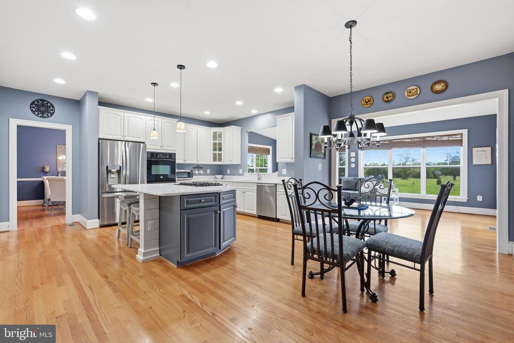 7424 EDINGTON, WARRENTON, Virginia 20187, 6 Bedrooms Bedrooms, ,4 BathroomsBathrooms,Residential,7424 EDINGTON,VAFQ2022034 MLS # VAFQ2022034