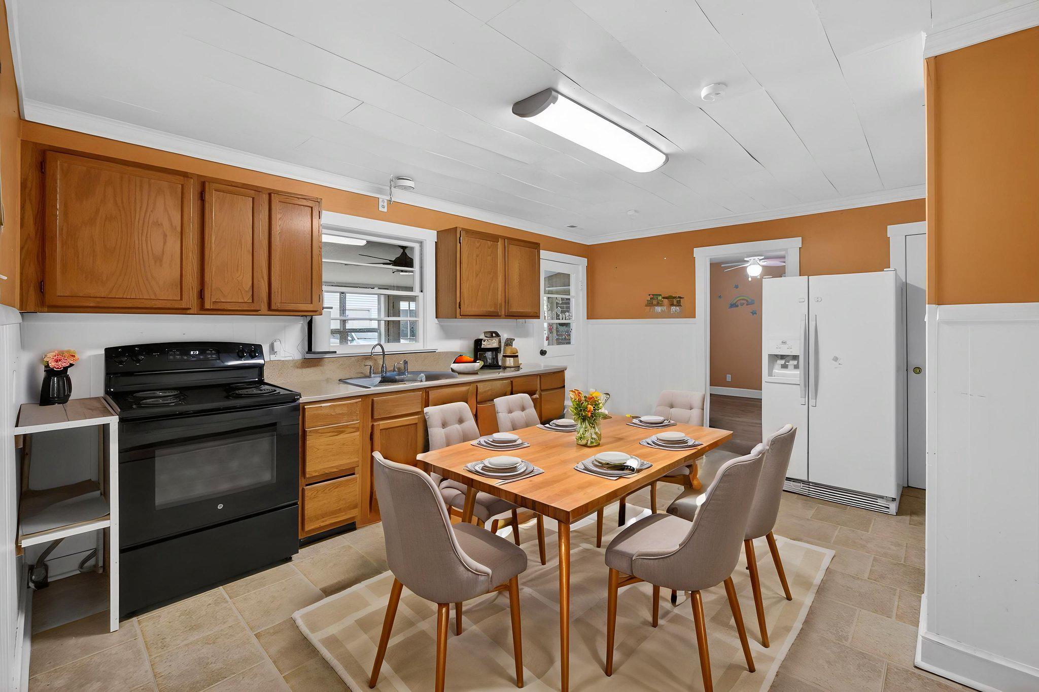 6800 PARTLOW RD, SPOTSYLVANIA, Virginia 22551, 3 Bedrooms Bedrooms, ,1 BathroomBathrooms,Residential,6800 PARTLOW RD,VASP2041680 MLS # VASP2041680