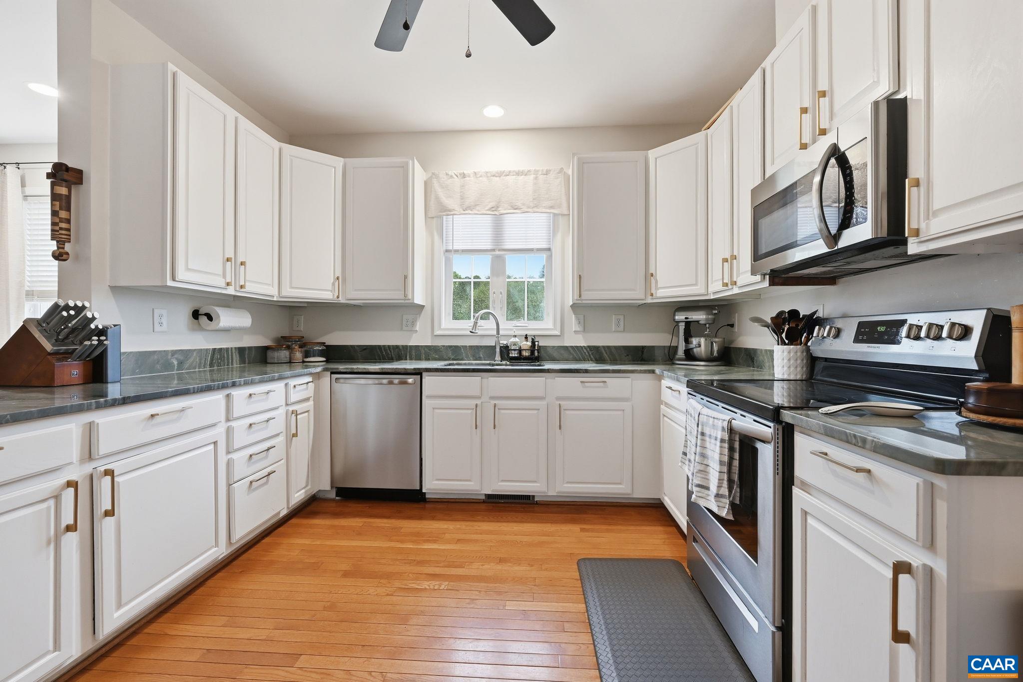 172 GLEBE LN, SCOTTSVILLE, Virginia 24590, 4 Bedrooms Bedrooms, ,2 BathroomsBathrooms,Residential,172 GLEBE LN,676875 MLS # 676875