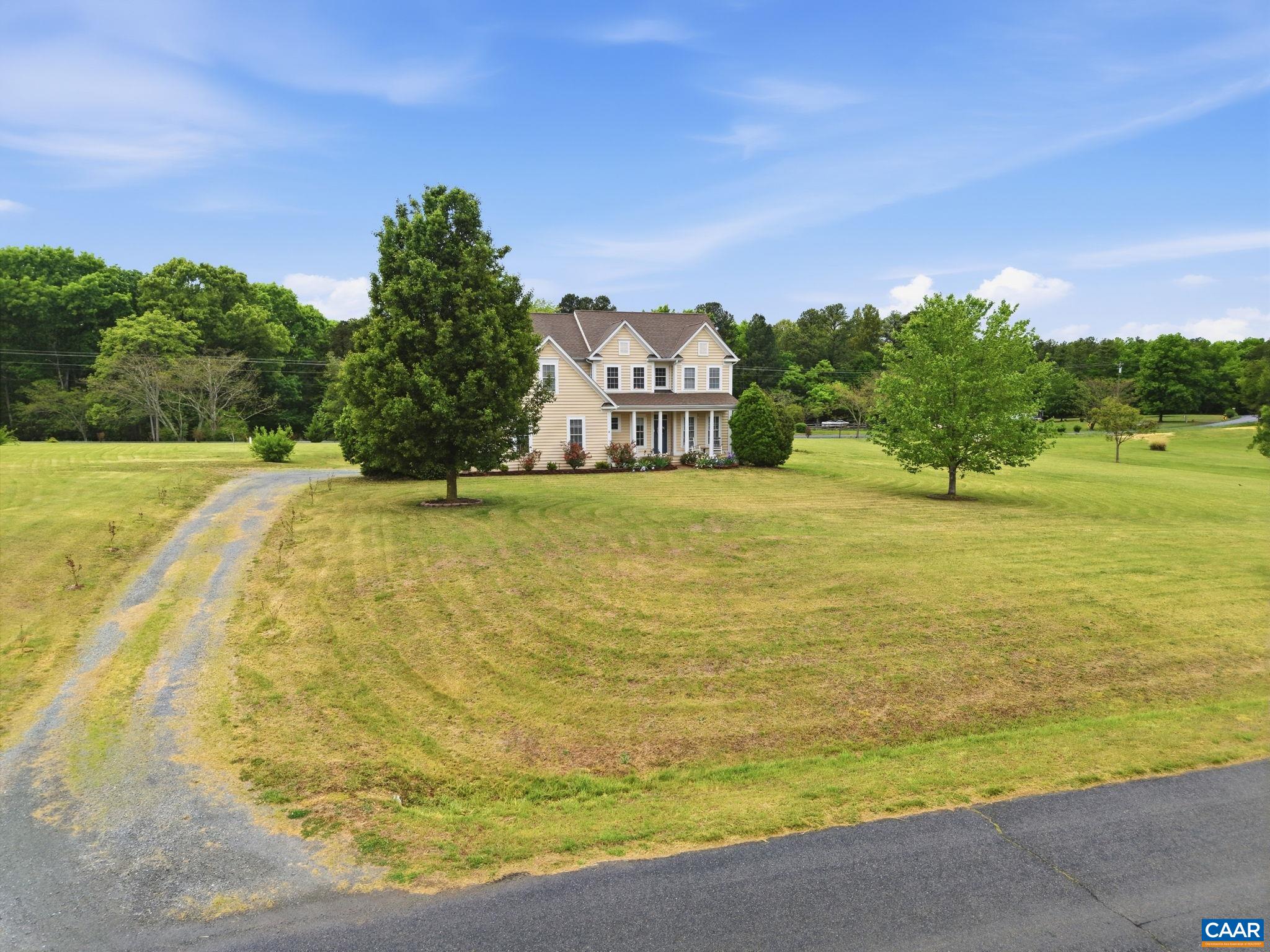 172 GLEBE LN, SCOTTSVILLE, Virginia 24590, 4 Bedrooms Bedrooms, ,2 BathroomsBathrooms,Residential,172 GLEBE LN,676875 MLS # 676875