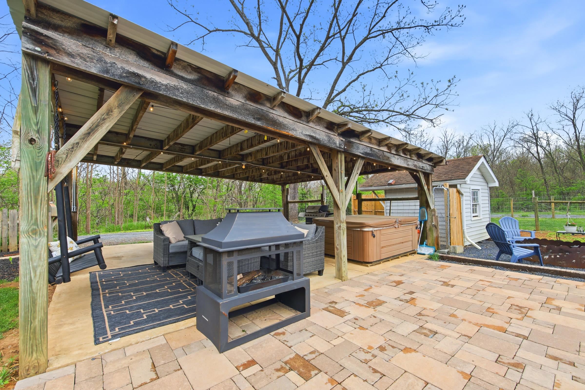 772 PINEWOODS RD, QUICKSBURG, Virginia 22847, 3 Bedrooms Bedrooms, ,1 BathroomBathrooms,Residential,772 PINEWOODS RD,676942 MLS # 676942